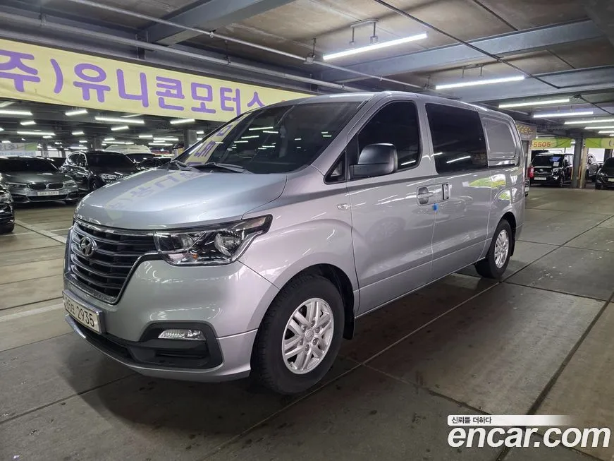 Hyundai Starex — фото 2