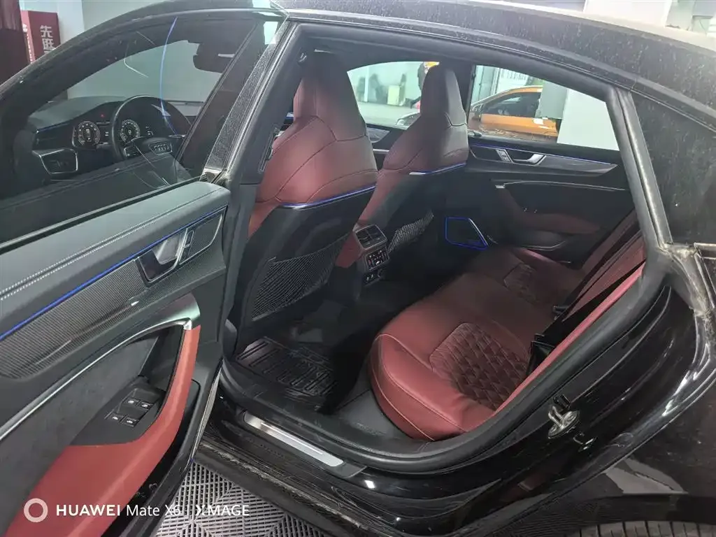 Audi A7L 2024 из CN, фото 10