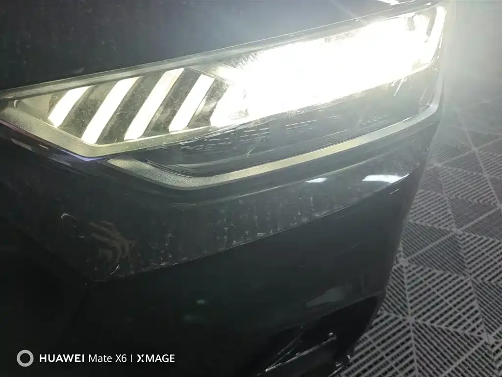 Audi A7L 2024 из CN, фото 3
