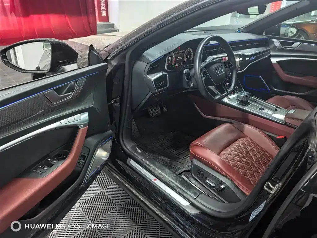 Audi A7L 2024 из CN, фото 5