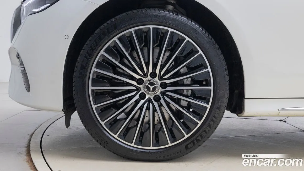 Mercedes-Benz E-Class 2024 из KR, фото 5