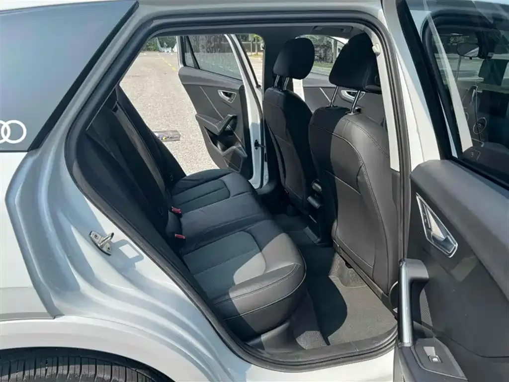 Audi Q2L 2021 из CN, фото 6