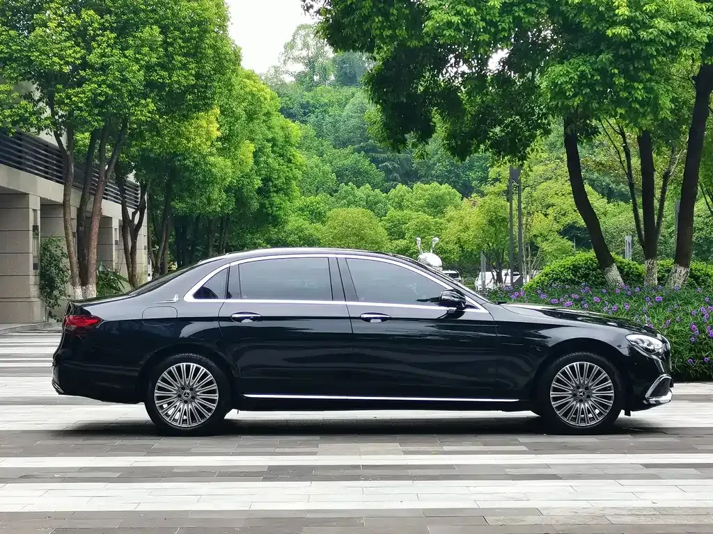 Mercedes-Benz E-Class 2023 из CN, фото 5
