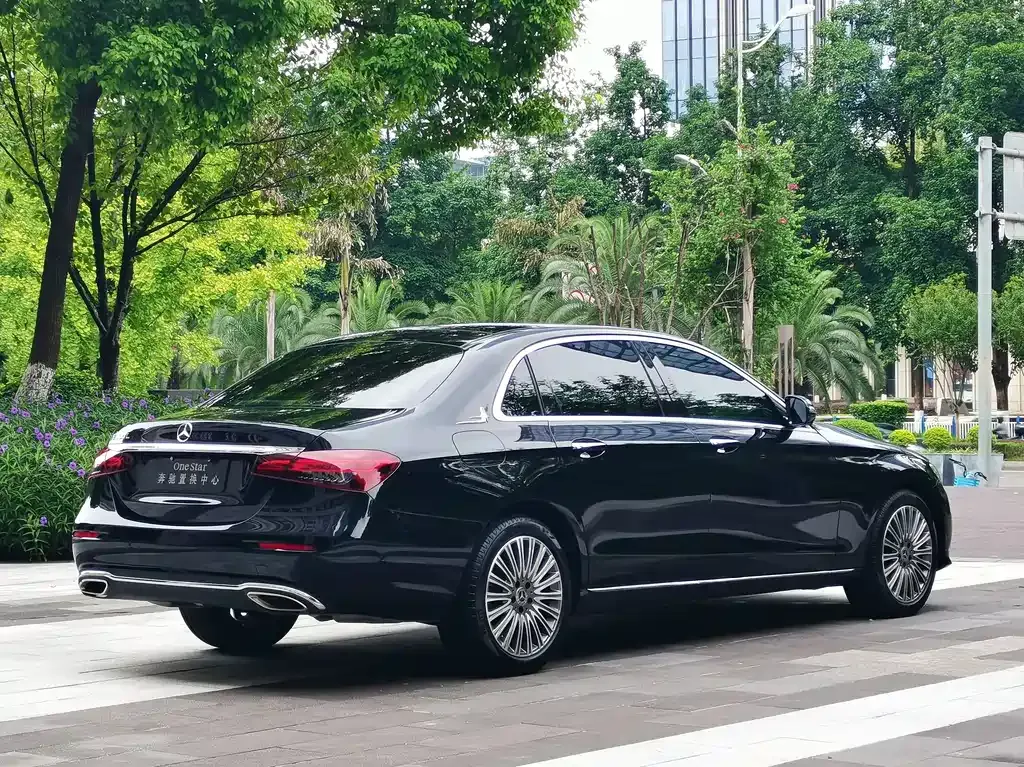 Mercedes-Benz E-Class 2023 из CN, фото 6