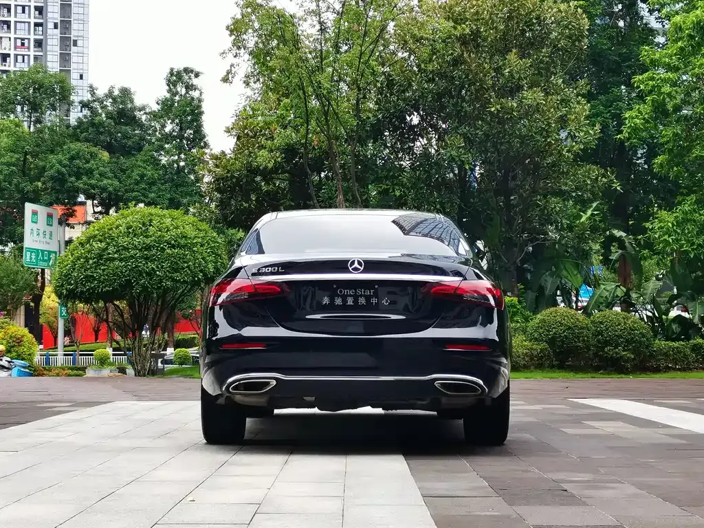 Mercedes-Benz E-Class 2023 из CN, фото 7