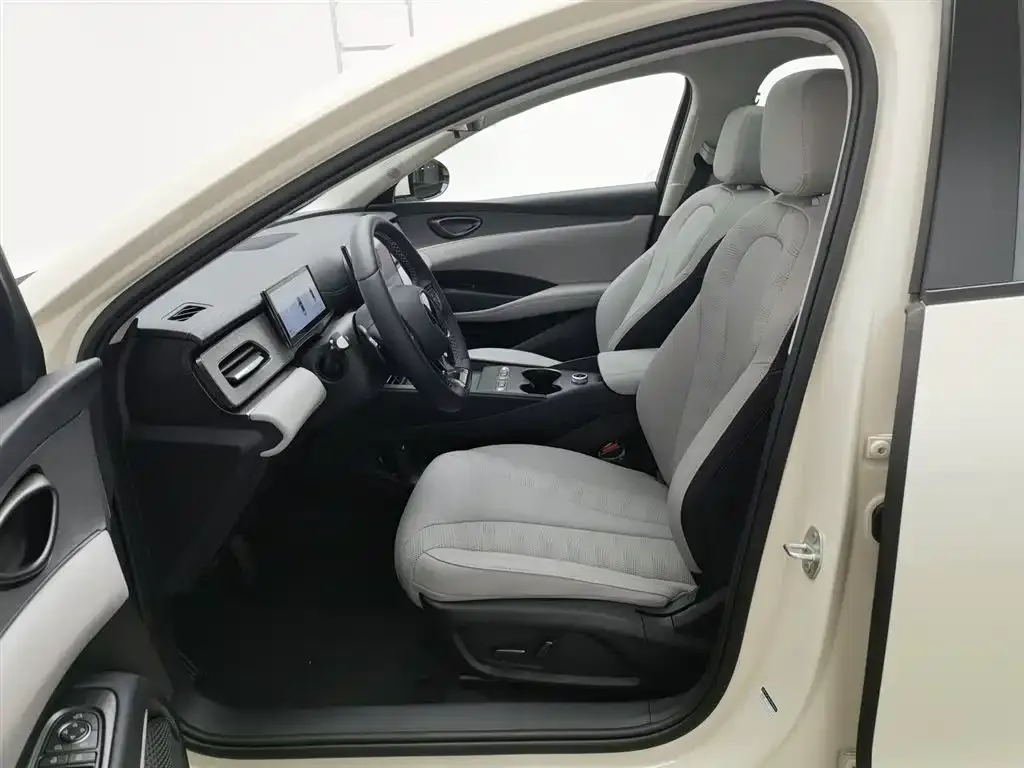 BYD Seal 06 DM-i Touring Edition — фото 10