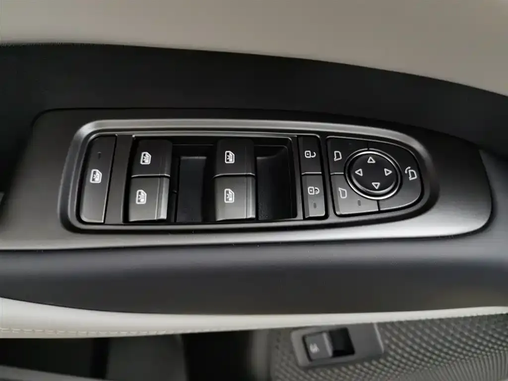 BYD Seal 06 DM-i Touring Edition — фото 9