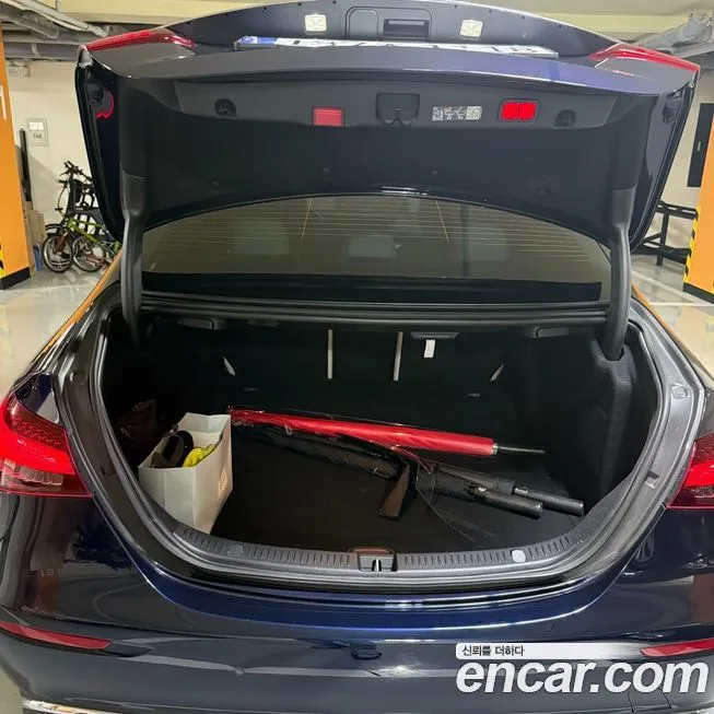 Mercedes-Benz E-Class 2023 из KR, фото 8