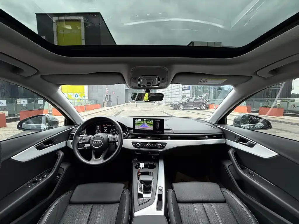 Audi A4L 2021 из CN, фото 5