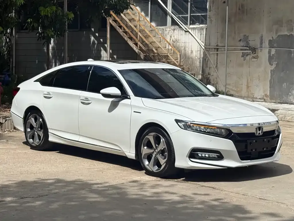 Honda Accord — фото 3
