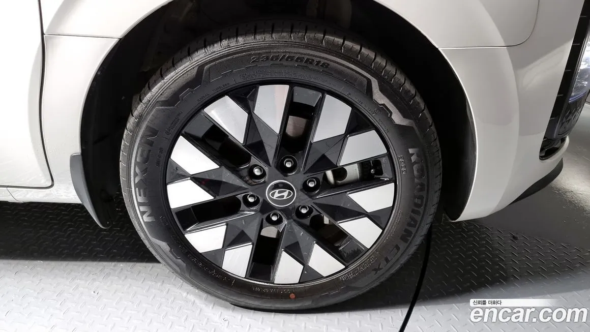 Hyundai Staria 2025 из KR, фото 5