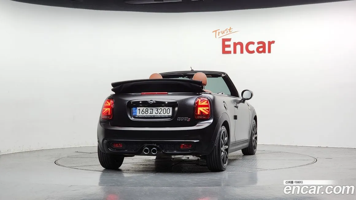 Mini Cooper Convertible 2021 из KR, фото 4