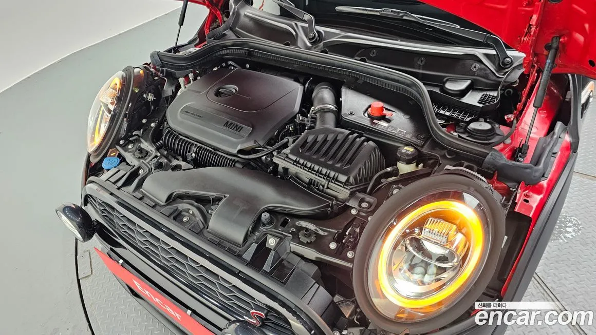 Mini Cooper Convertible 2021 из KR, фото 6