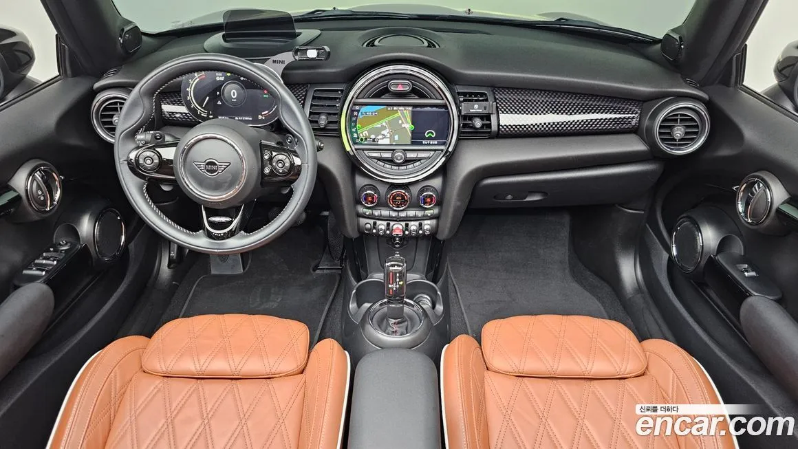Mini Cooper Convertible 2021 из KR, фото 7