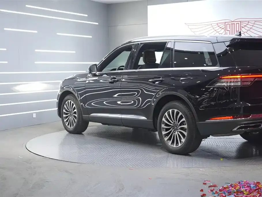 Lincoln Aviator — фото 3
