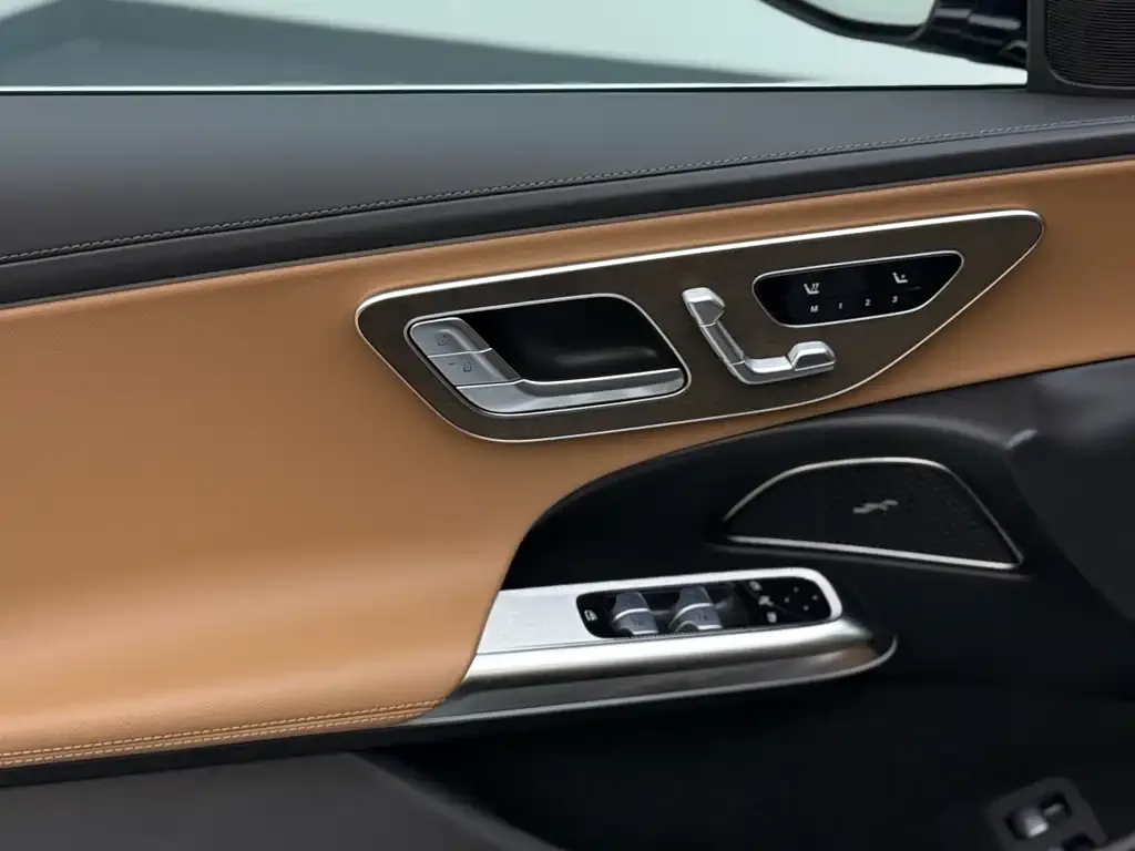 Mercedes-Benz E-Class New Energy — фото 9