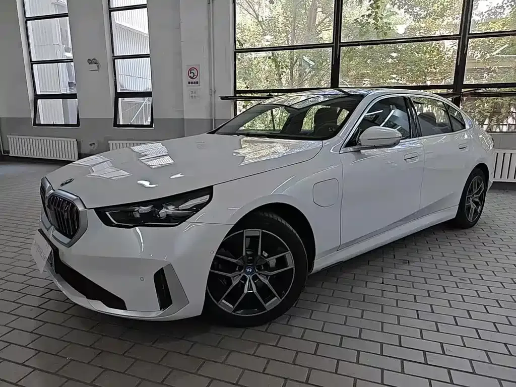 BMW i5 2024 из CN, фото 1