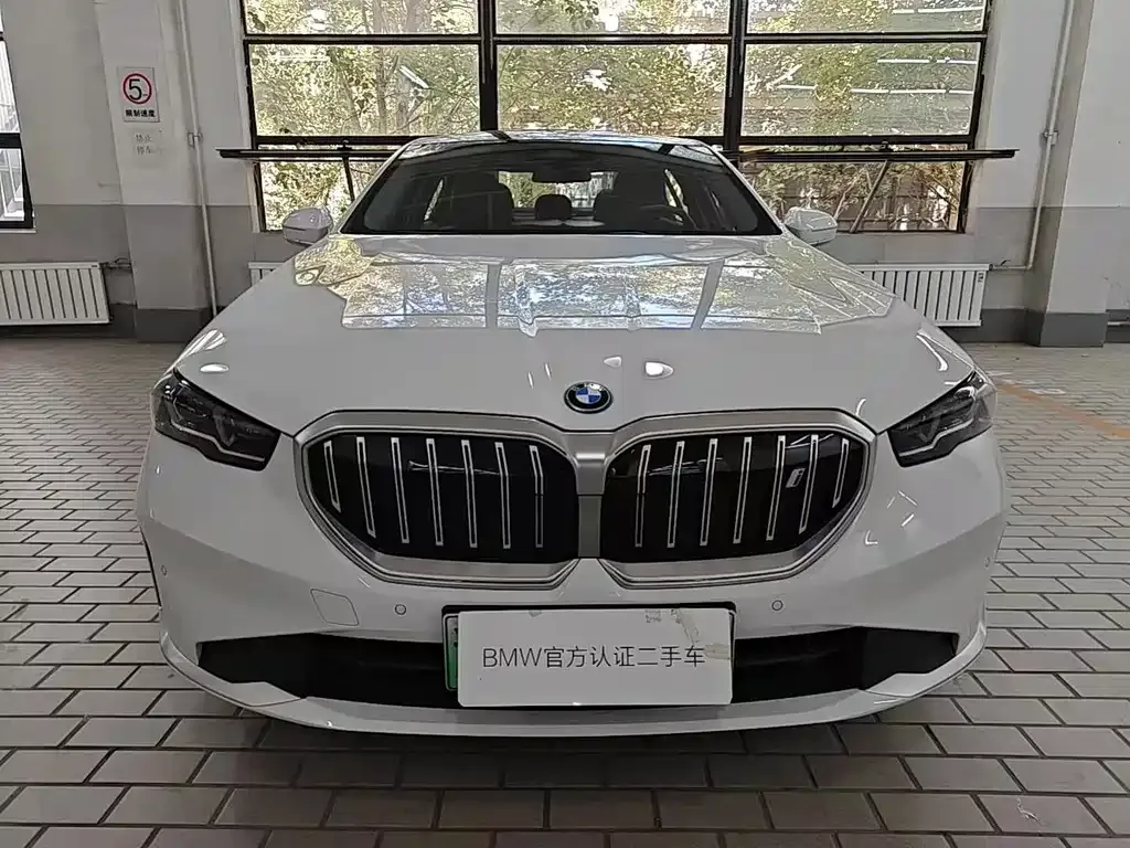 BMW i5 2024 из CN, фото 2