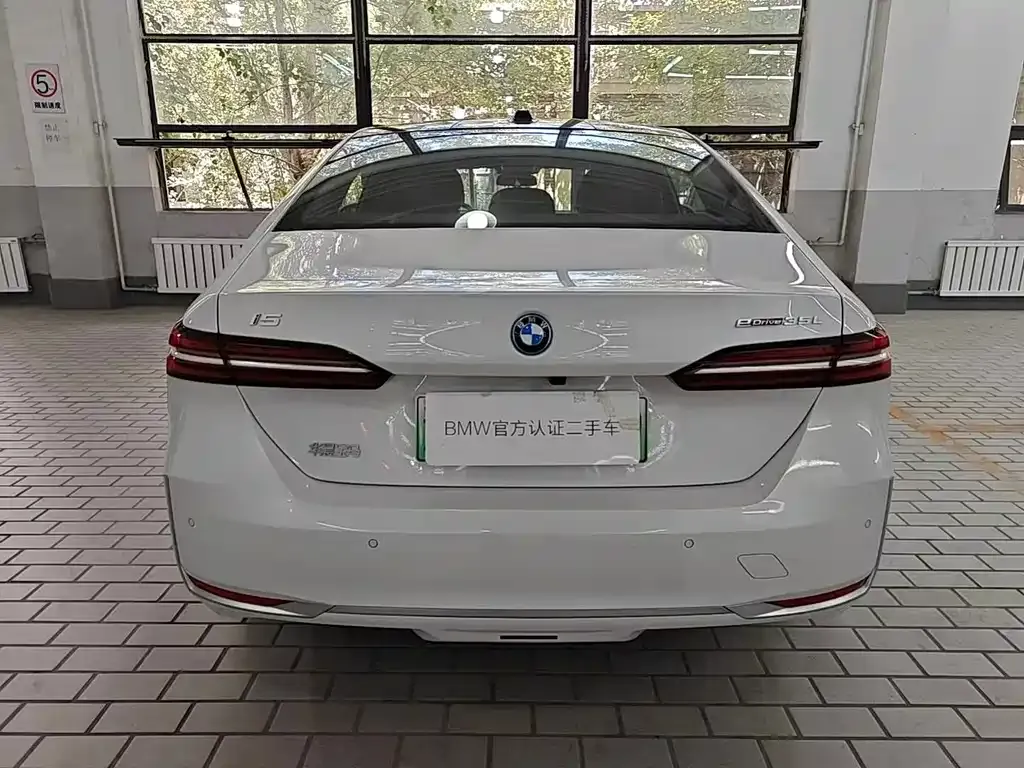 BMW i5 2024 из CN, фото 3
