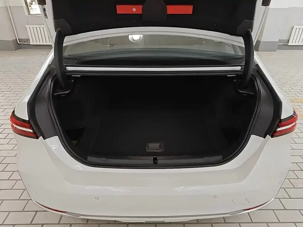 BMW i5 2024 из CN, фото 8