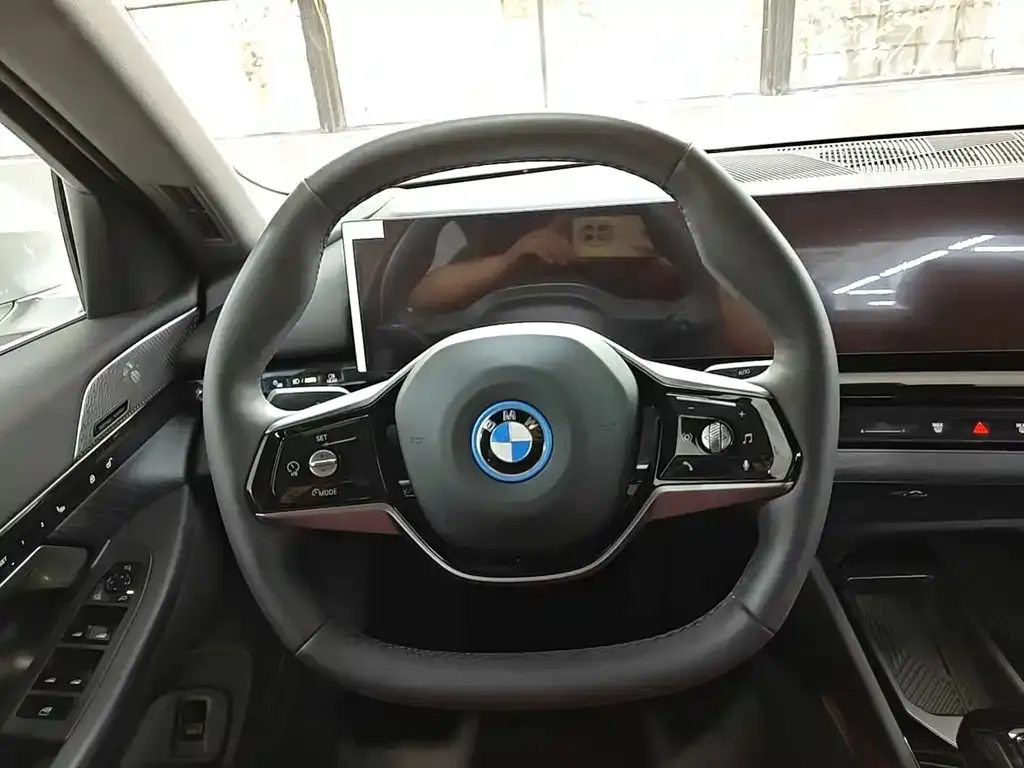 BMW i5 2024 из CN, фото 9