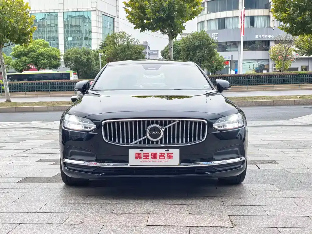 Volvo S90 2024 из CN, фото 2