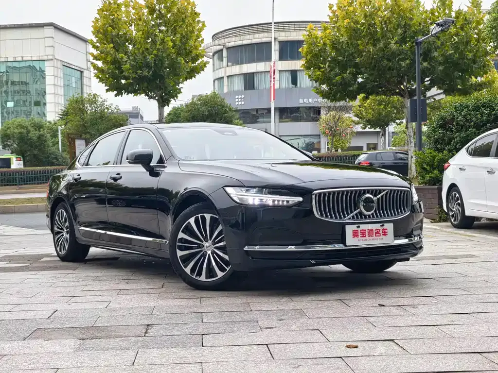 Volvo S90 2024 из CN, фото 3