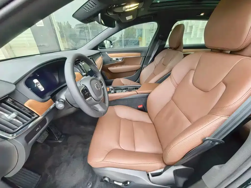 Volvo S90 2024 из CN, фото 7