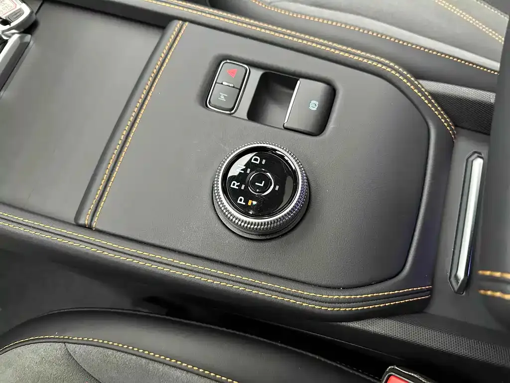 Ford Mustang Mach-E 2024 из CN, фото 3