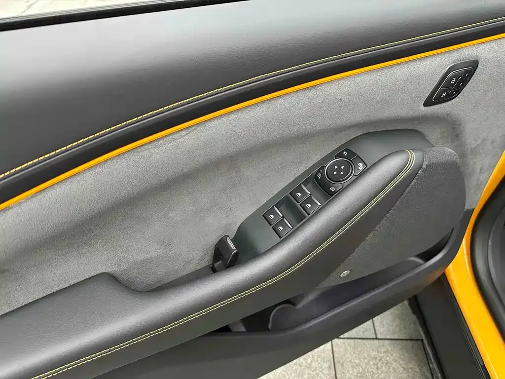 Ford Mustang Mach-E 2024 из CN, фото 4