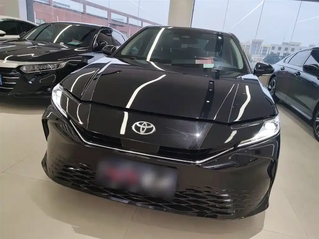 Toyota Camry 2025 из CN, фото 3