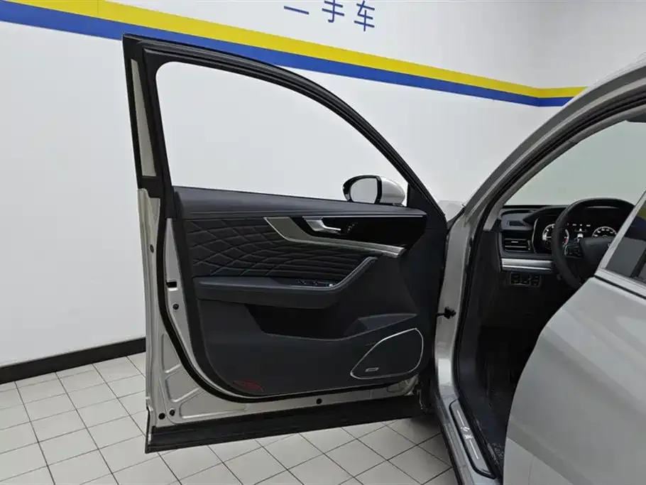 Hongqi HS5 2023 из CN, фото 7