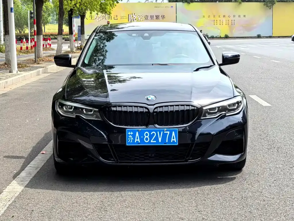 BMW 3 Series 2021 из CN, фото 2