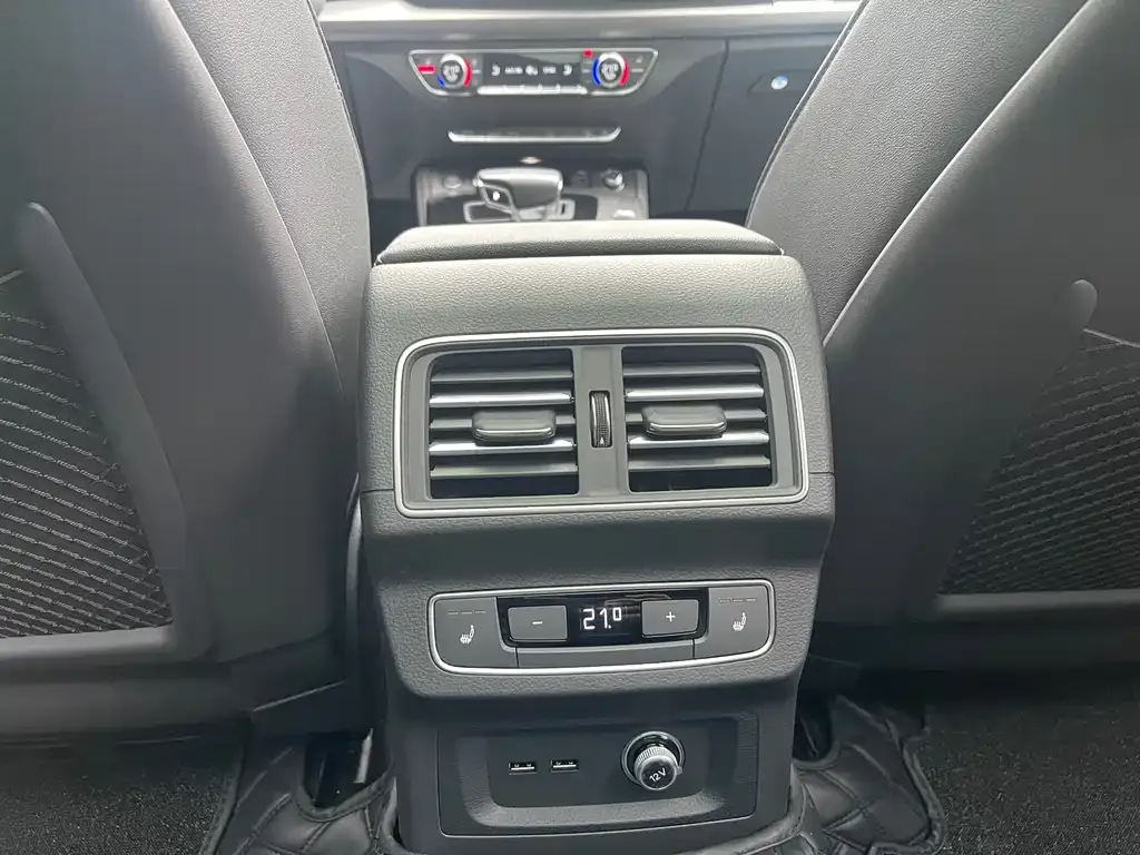 Audi Q5L 2024 из CN, фото 8