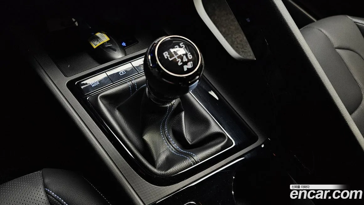 Hyundai AVANTE — фото 9