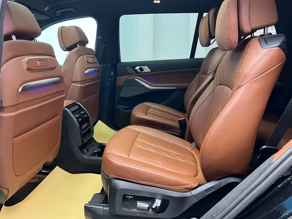 BMW X7 2023 из CN, фото 9