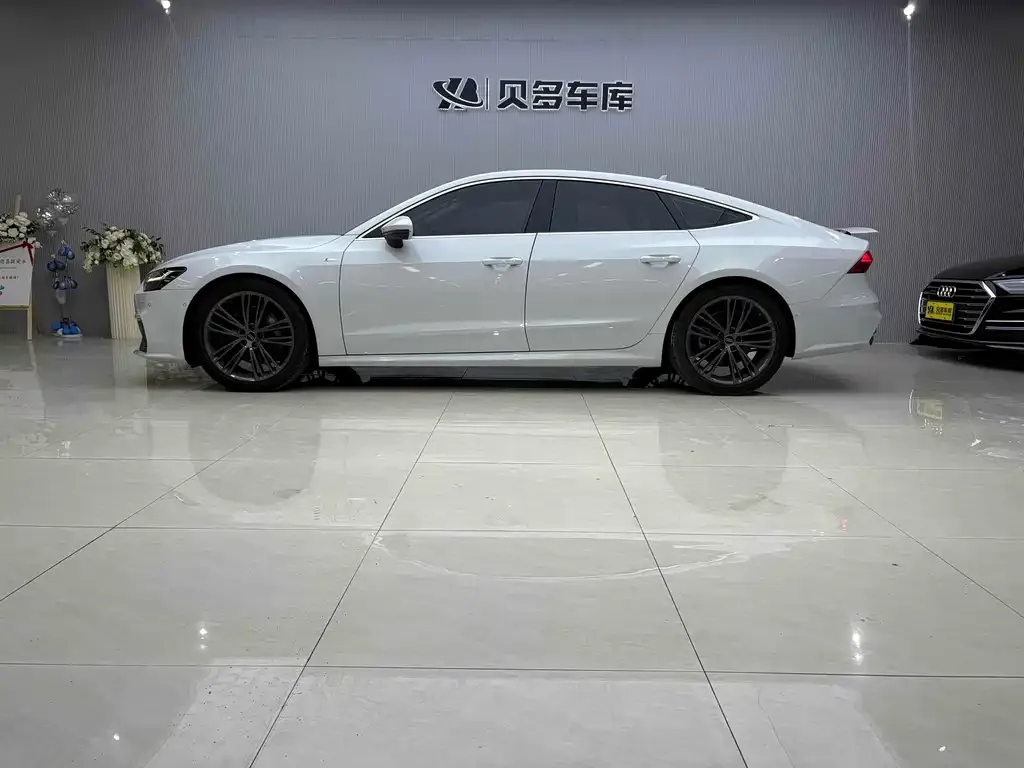 Audi A7 2022 из CN, фото 3
