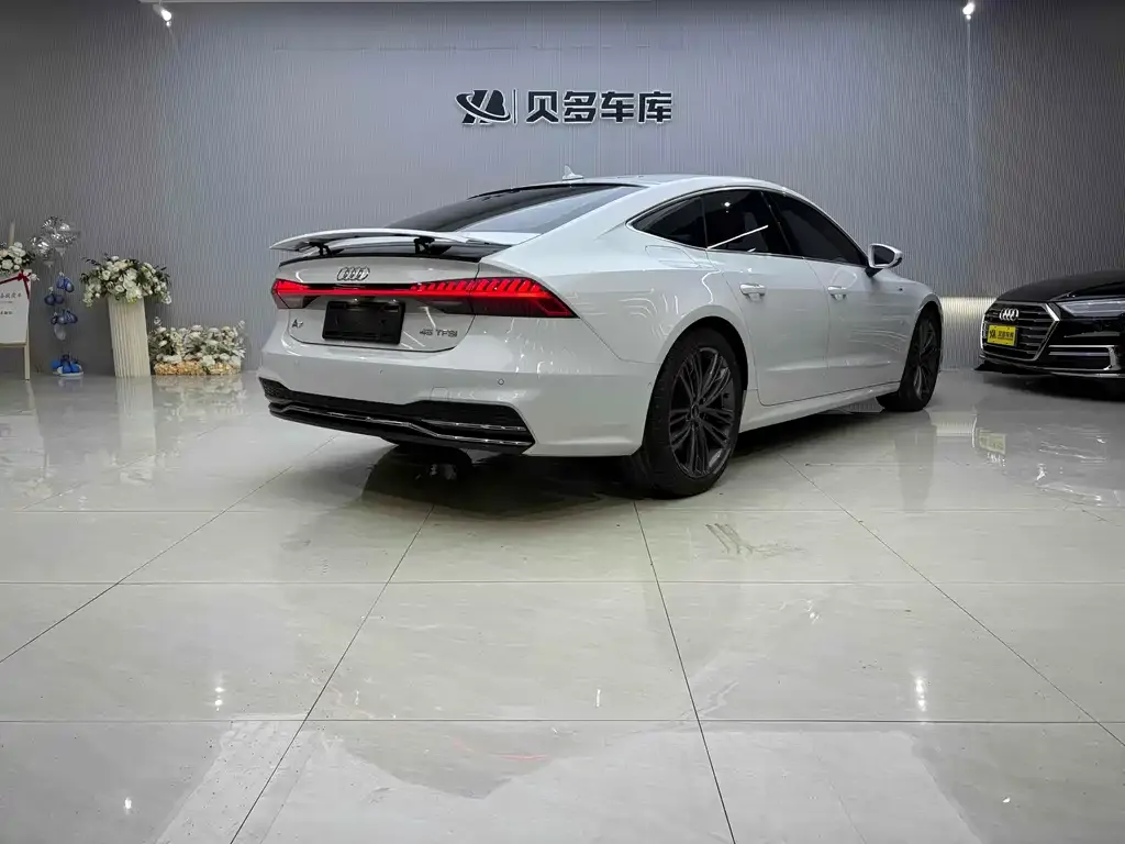 Audi A7 2022 из CN, фото 5