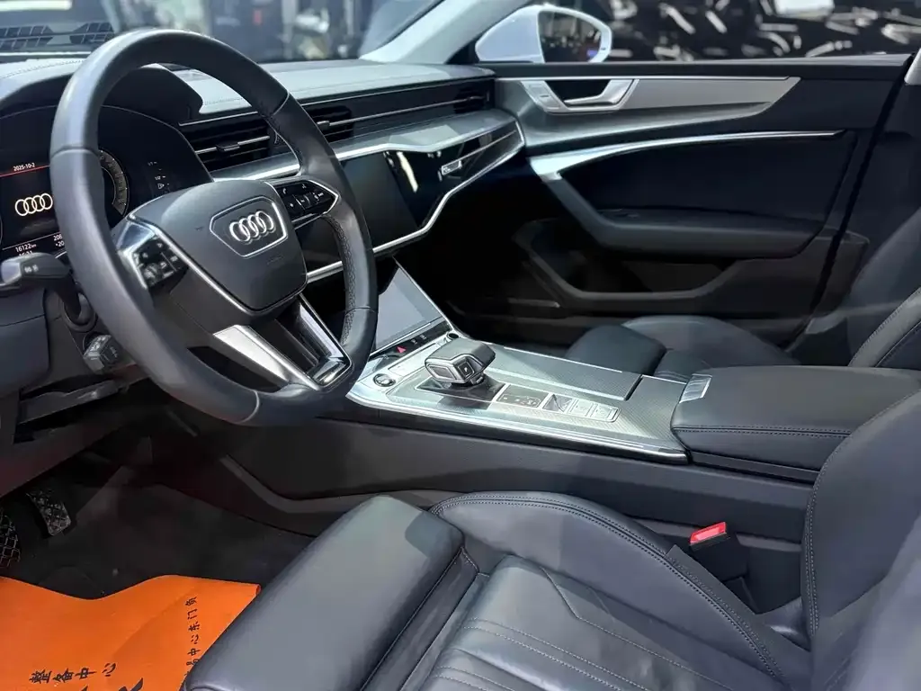 Audi A7 2022 из CN, фото 6
