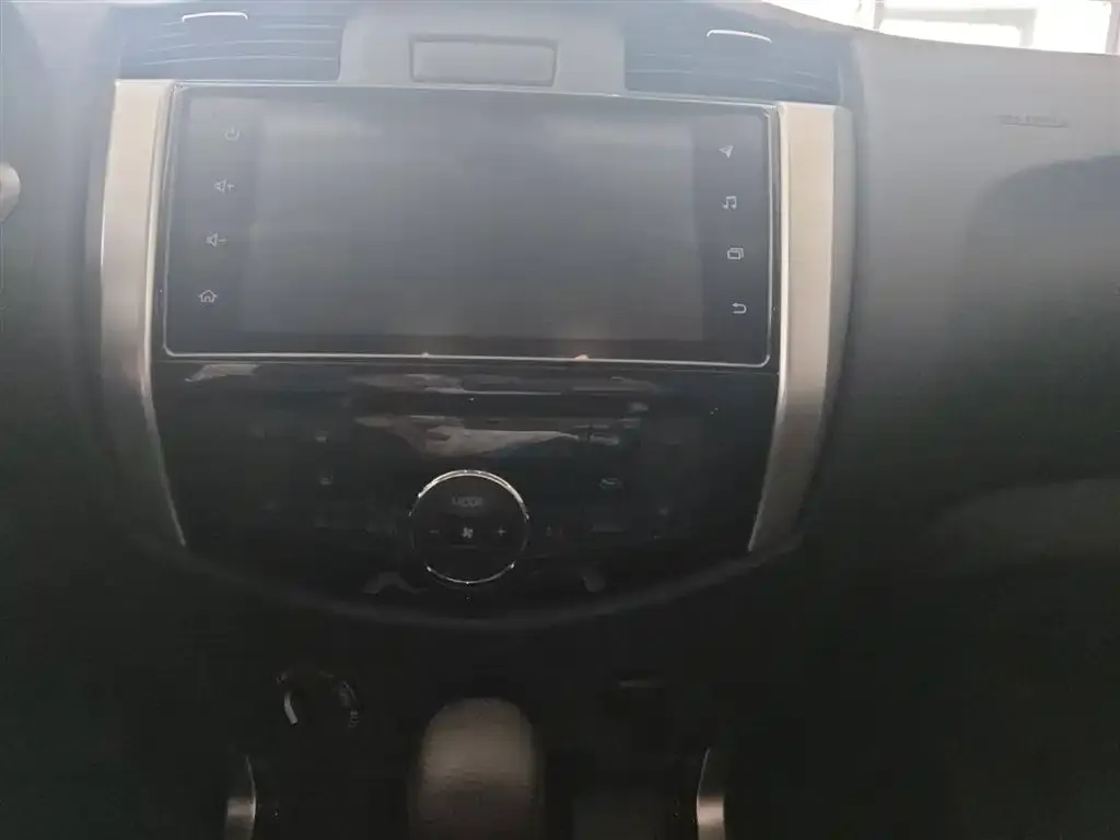 Nissan Navara 2023 из CN, фото 5