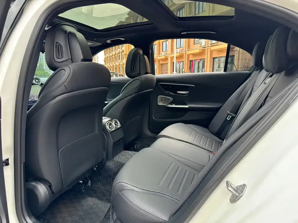 Mercedes-Benz C-Class 2024 из CN, фото 4
