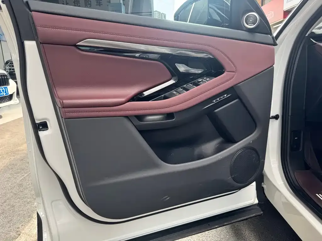 Land Rover Evoque — фото 7