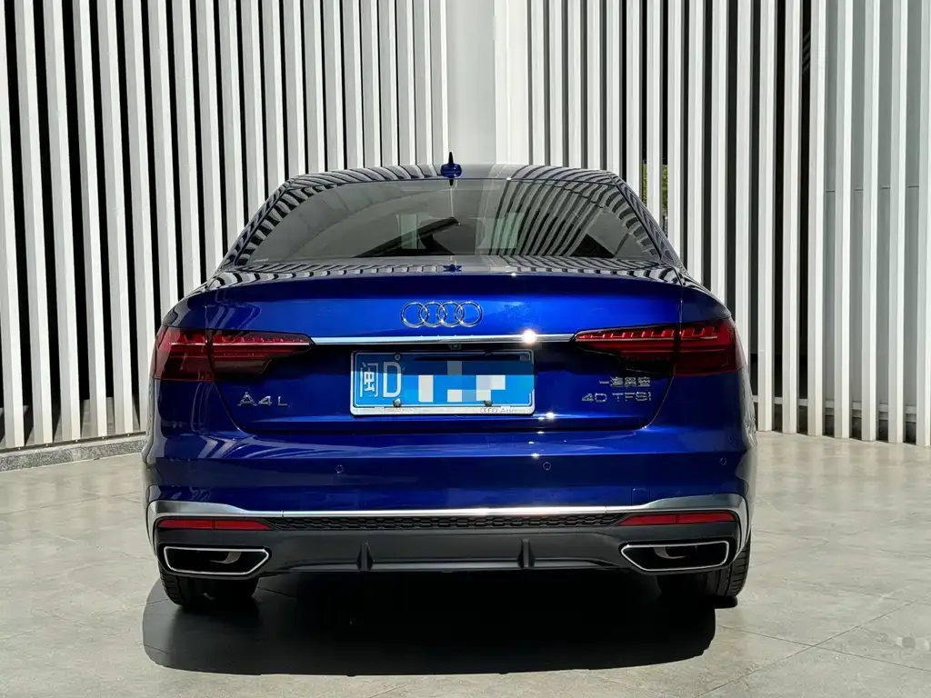 Audi A4L 2021 из CN, фото 8