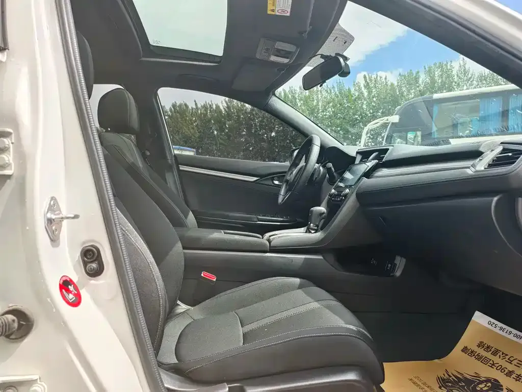 Honda Civic 2022 из CN, фото 4