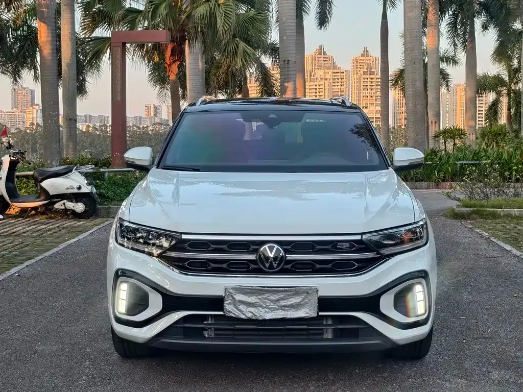 Volkswagen T-Roc 2024 из CN, фото 2