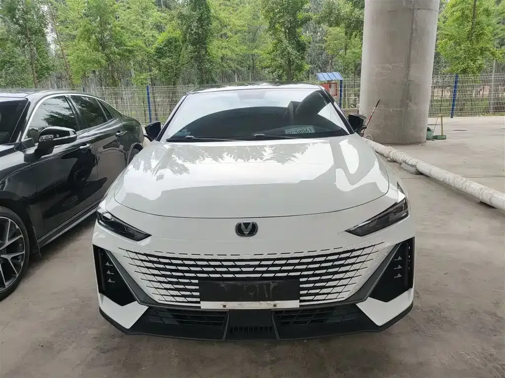 Changan UNI-V 2023 из CN, фото 4