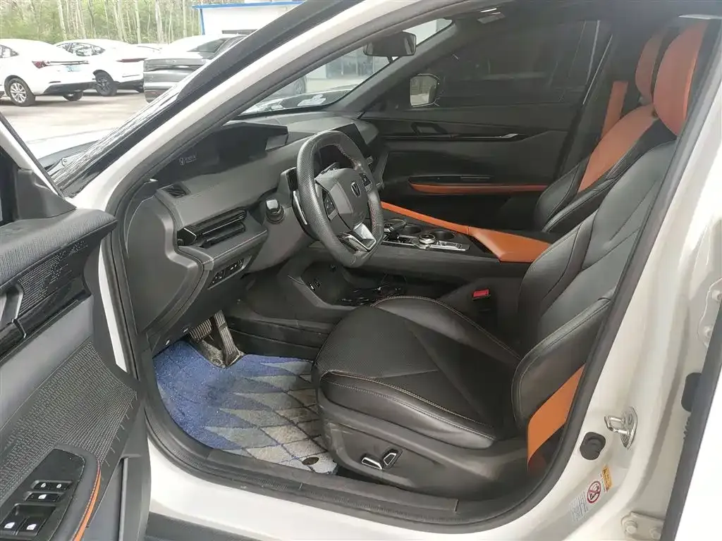 Changan UNI-V 2023 из CN, фото 7
