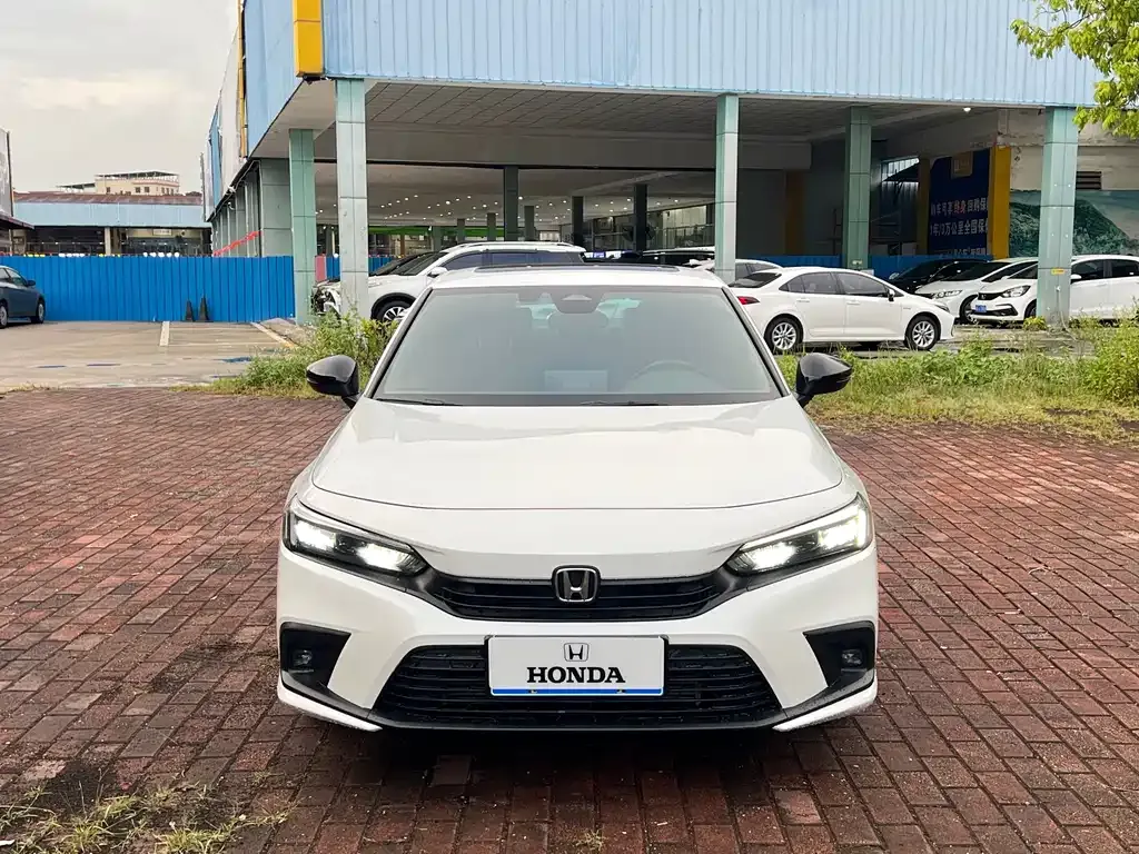 Honda Civic 2023 из CN, фото 2