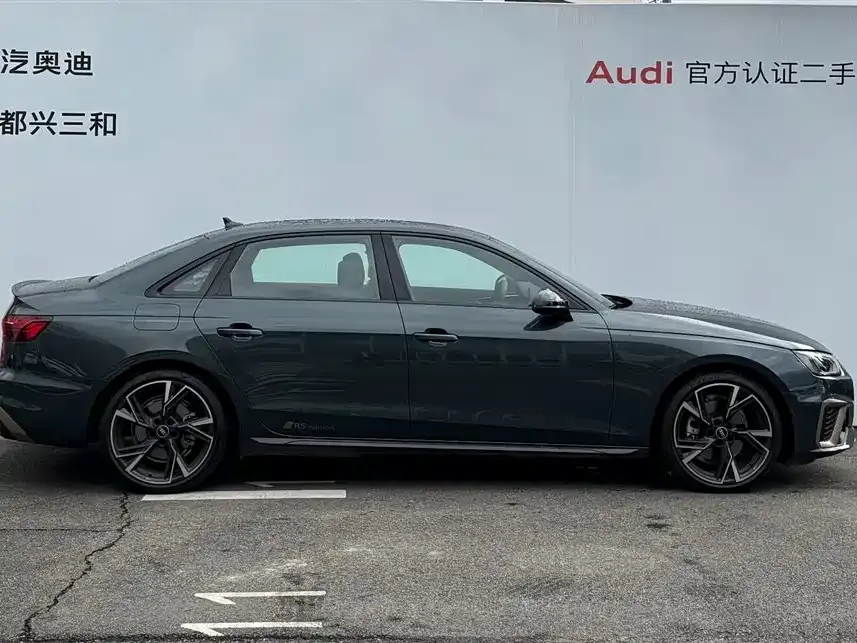 Audi A4L 2025 из CN, фото 3