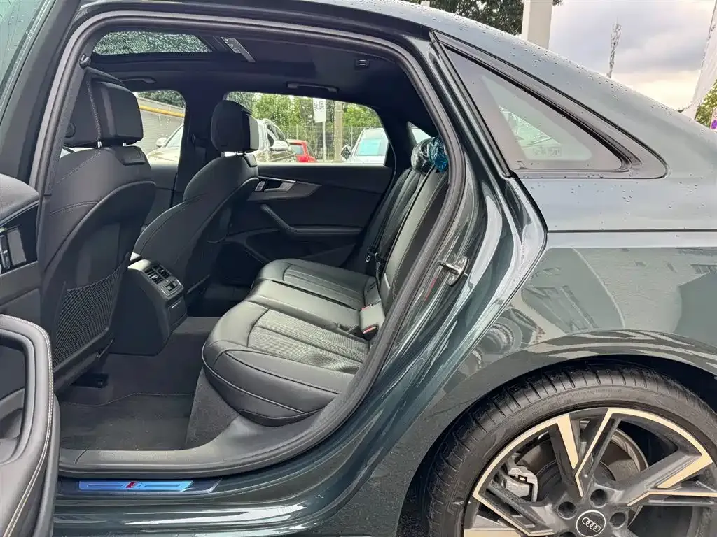 Audi A4L 2025 из CN, фото 6